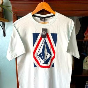 Volcom T-shirt in Size Large. NWT.